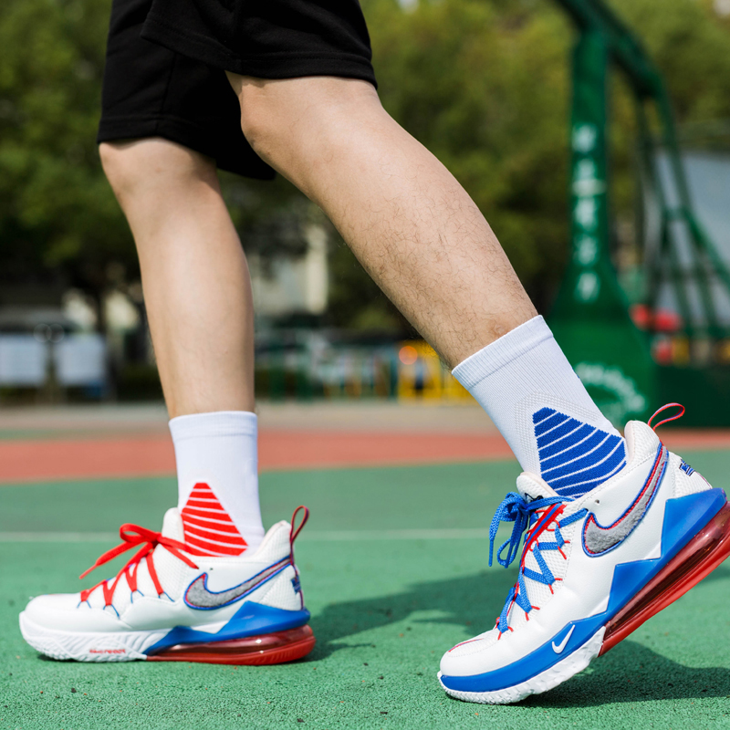 Calcetines de baloncesto de rizo transpirable antideslizantes de secado rápido